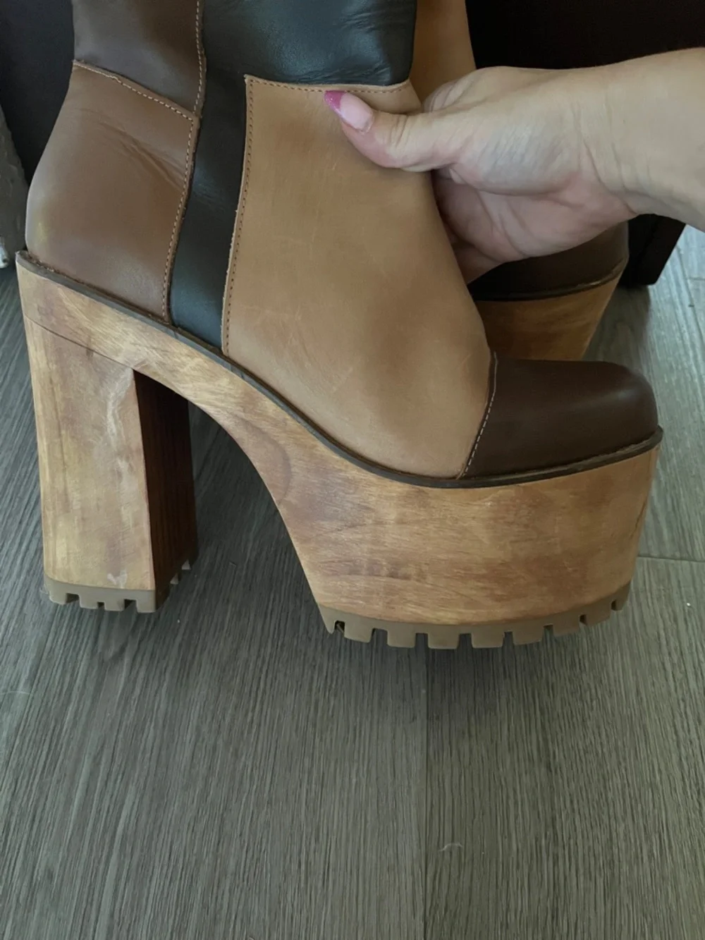Steve Madden Tonic Patchwork Platform Boots - Picture 4 of 8